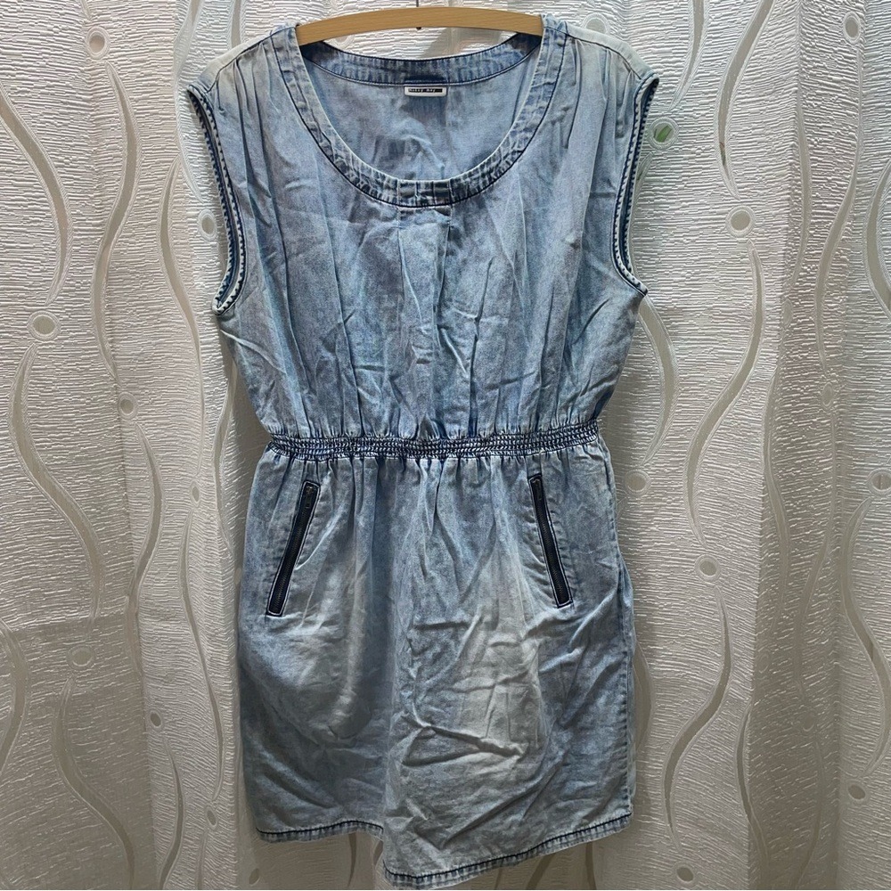 Noisy May‎ Denim Dress Womens M Blue Good Acid Wash Sleeveless Zip Pockets